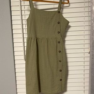 A dress with pockets!